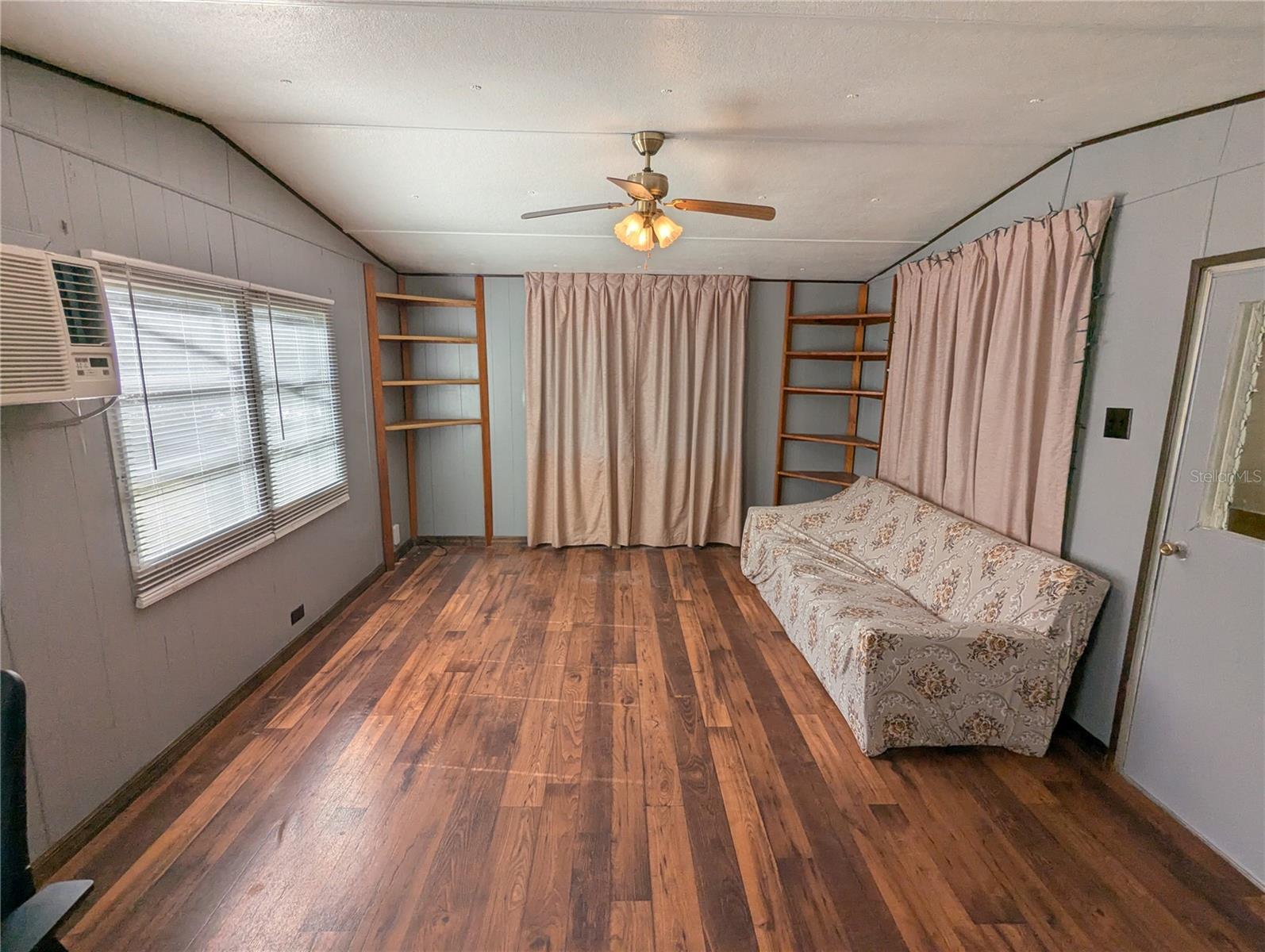 SUWANNEE GARDENS - Residential