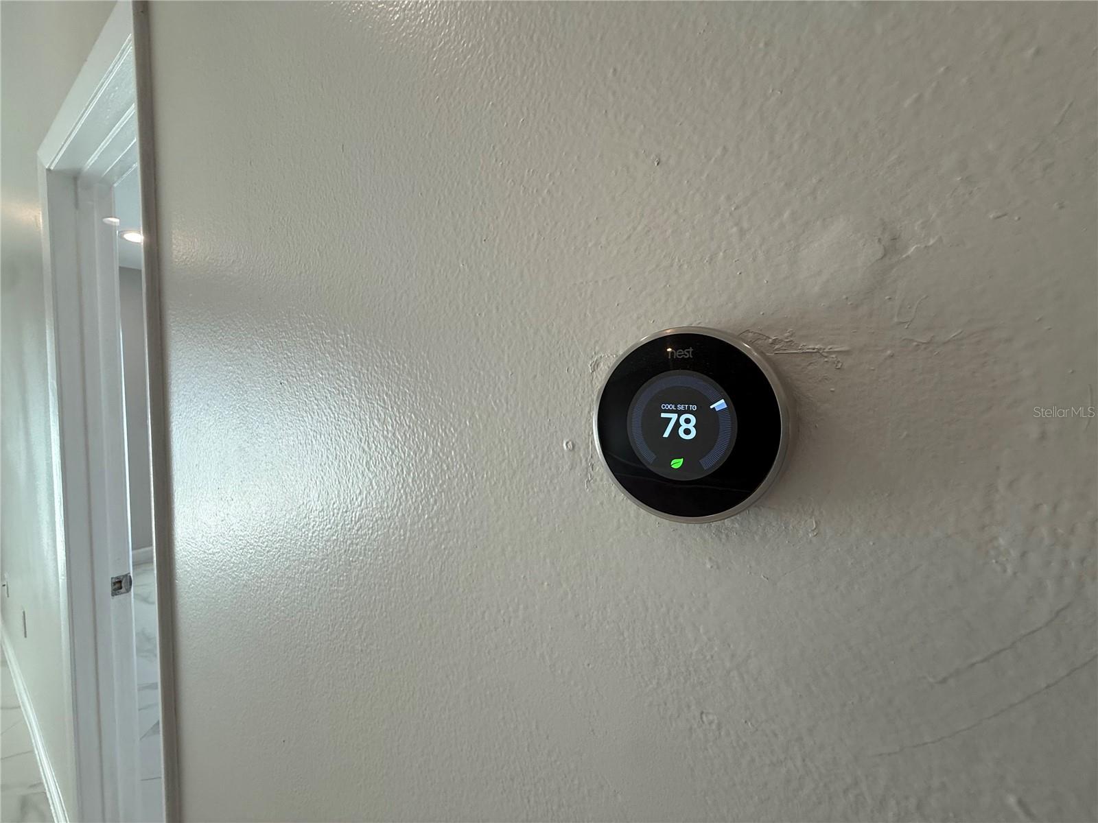 HIDDEN LAKE VILLAS - Residential Lease