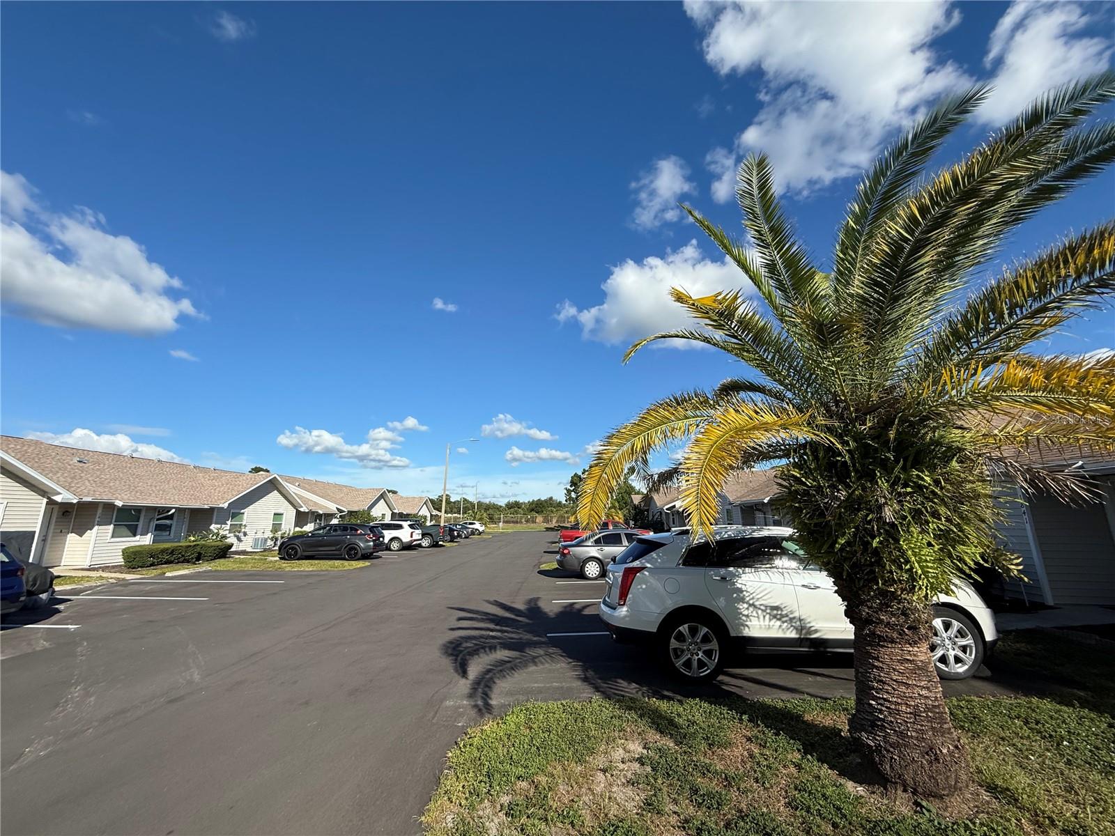 HIDDEN LAKE VILLAS - Residential Lease