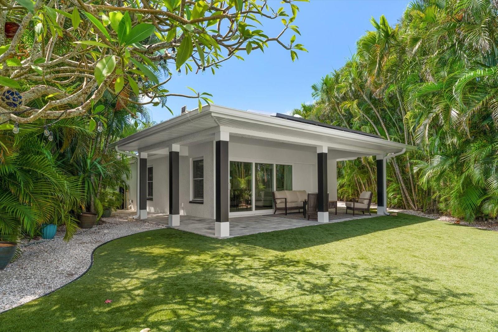 1907 BAY BOULEVARD