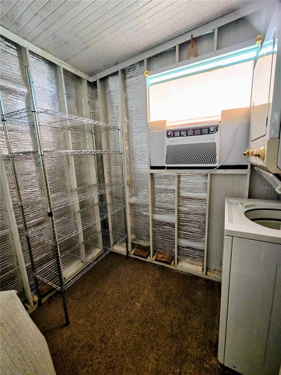 COUNTRY AIRE VILLAGE - Residential