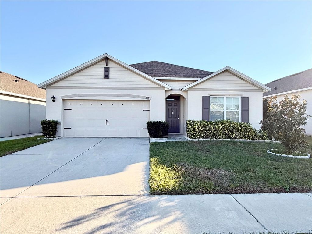 Photo of 3029 Country Club Circle, Winter Haven, FL 33881 (MLS # S5139784)