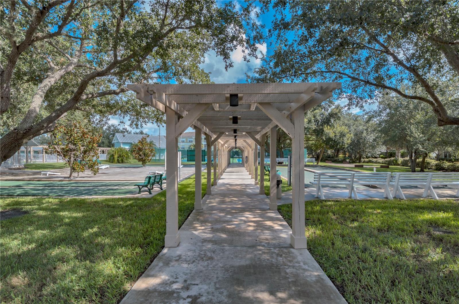 HERITAGE OAK PARK - Residential