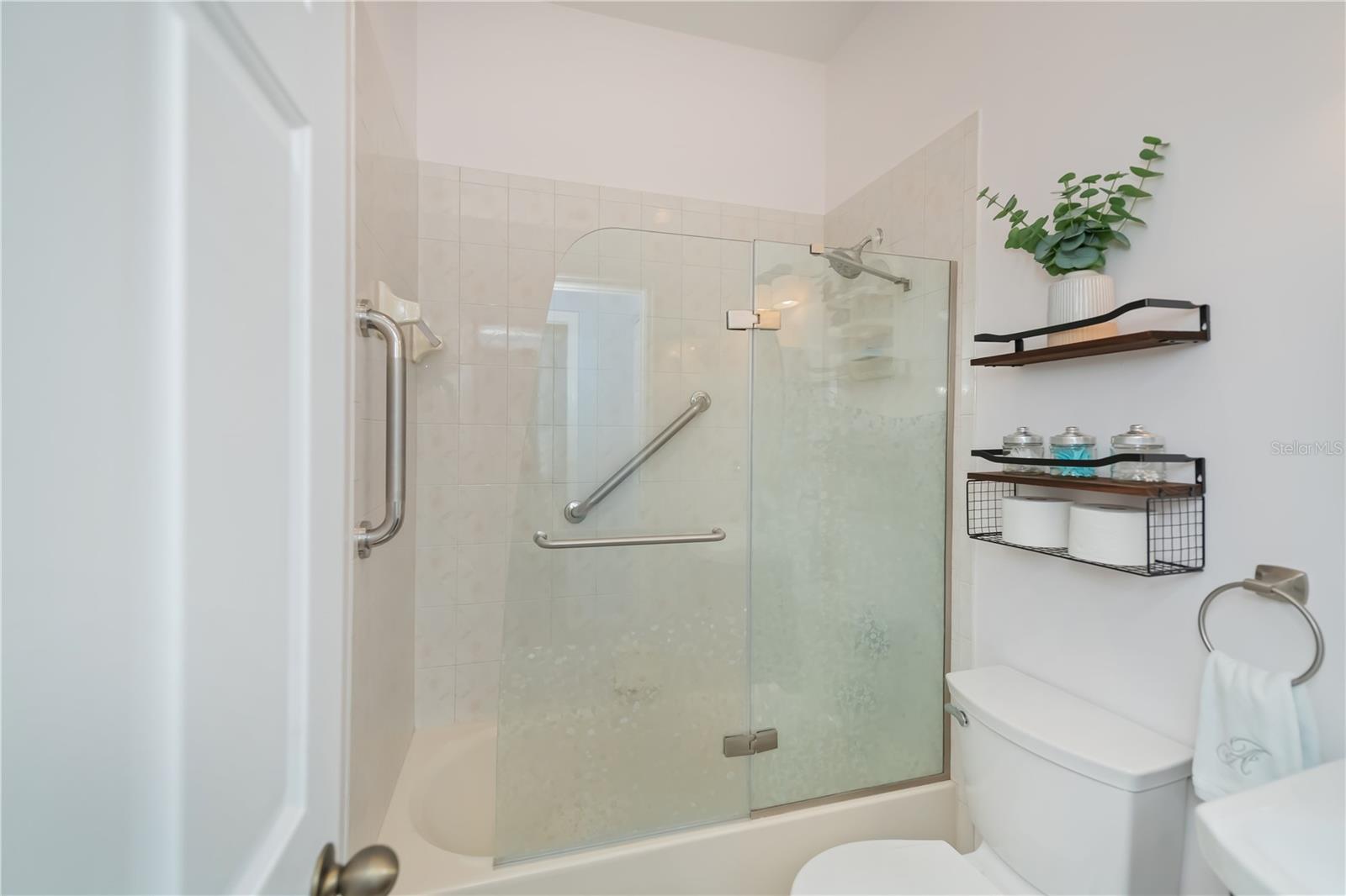 HERITAGE OAK PARK - Residential