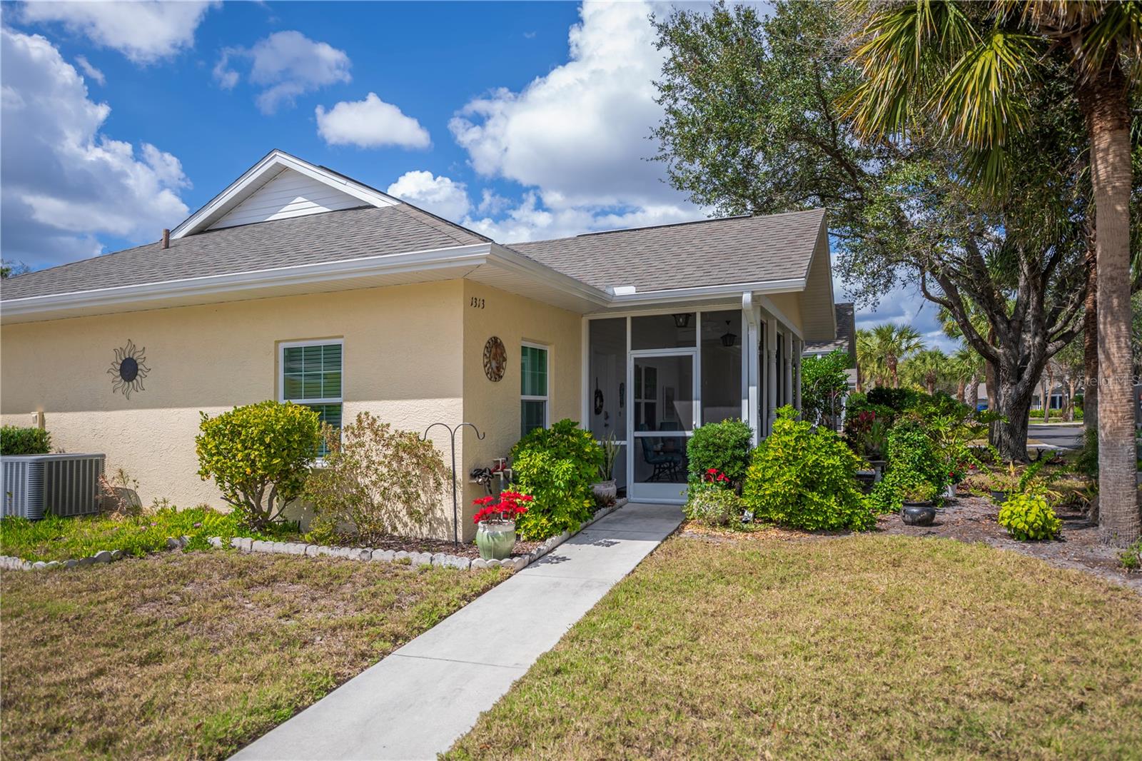 HERITAGE OAK PARK - Residential