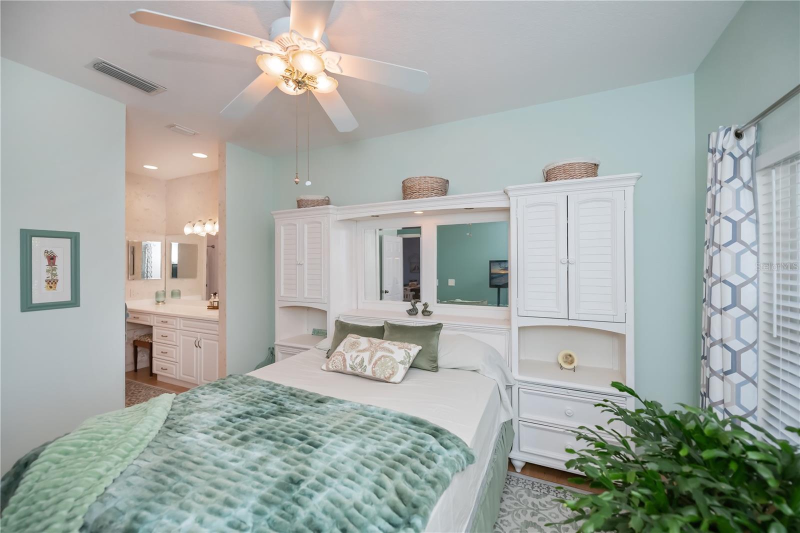 HERITAGE OAK PARK - Residential