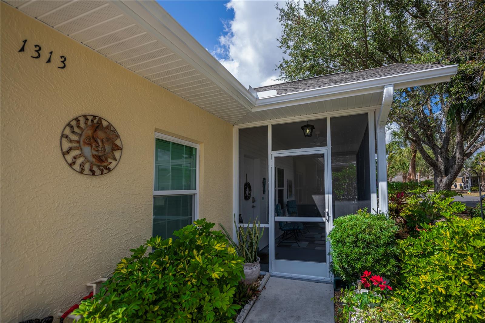 HERITAGE OAK PARK - Residential