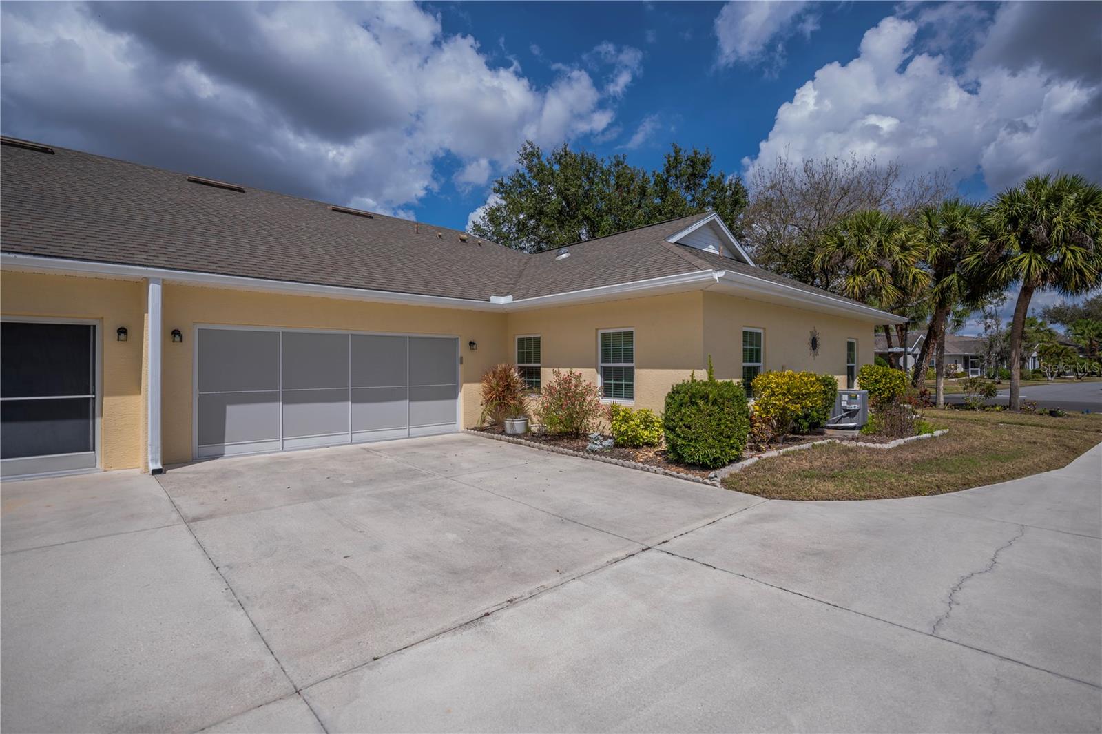 HERITAGE OAK PARK - Residential