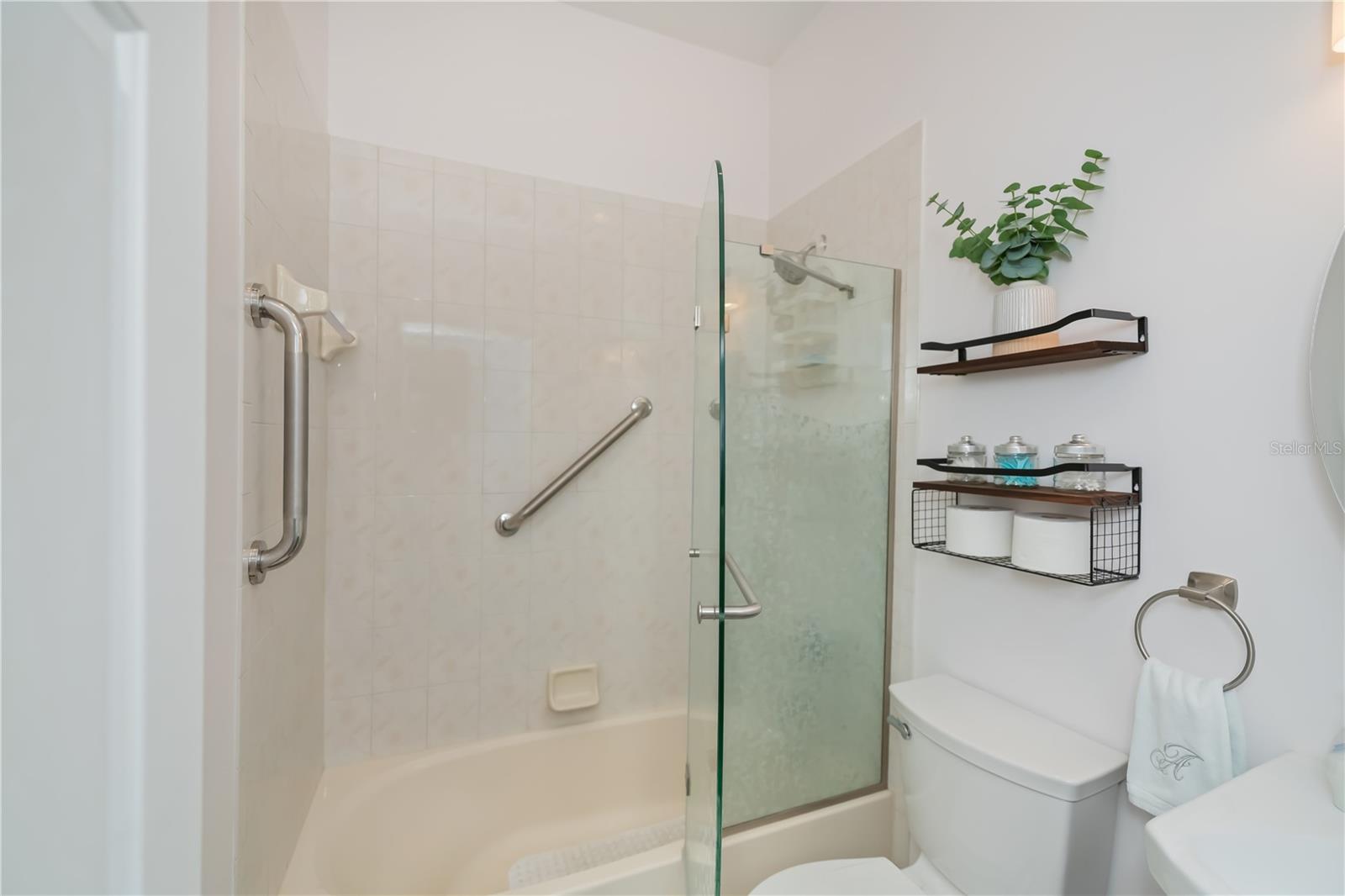 HERITAGE OAK PARK - Residential