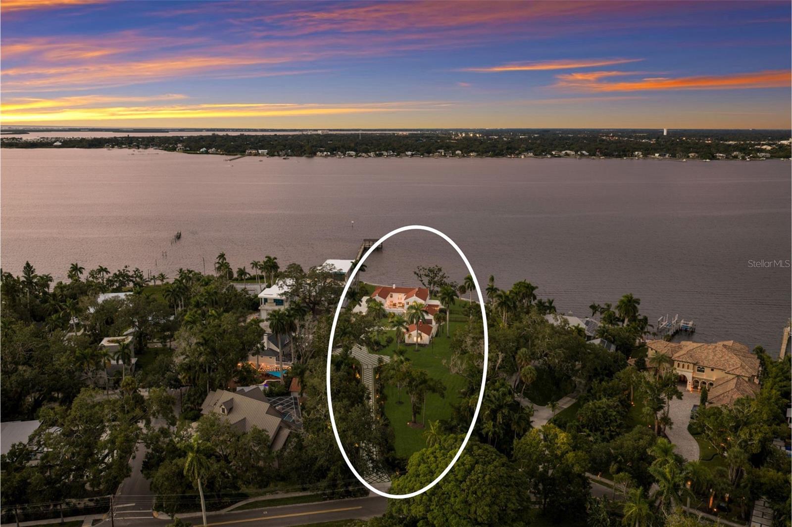 2832 RIVERVIEW BOULEVARD, BRADENTON, FL, 34205 3 2832 RIVERVIEW BOULEVARD