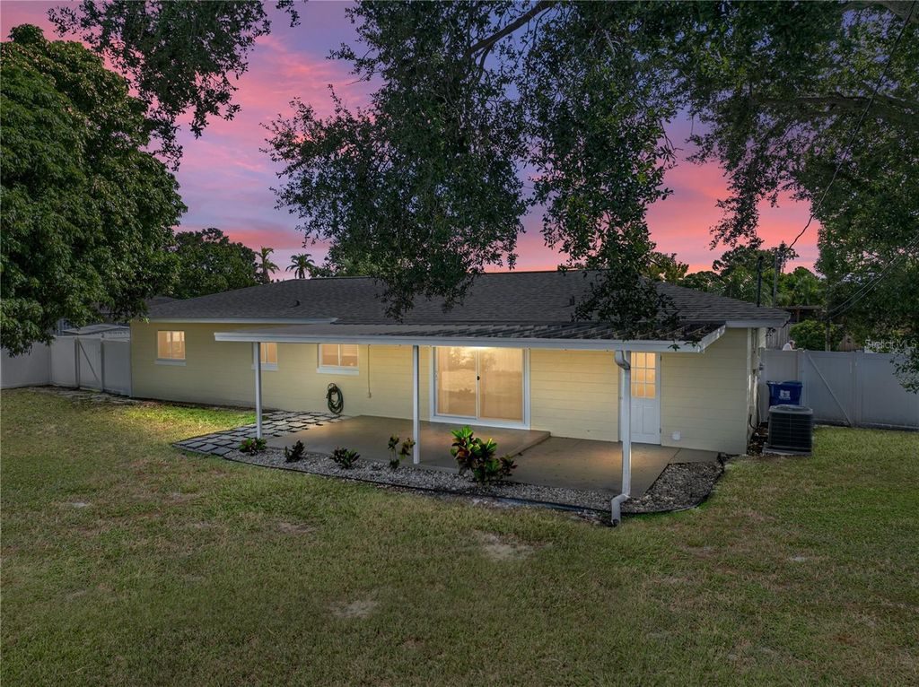 Photo of 3889 19th Avenue N, St Petersburg, FL 33713 (MLS # TB8434546)