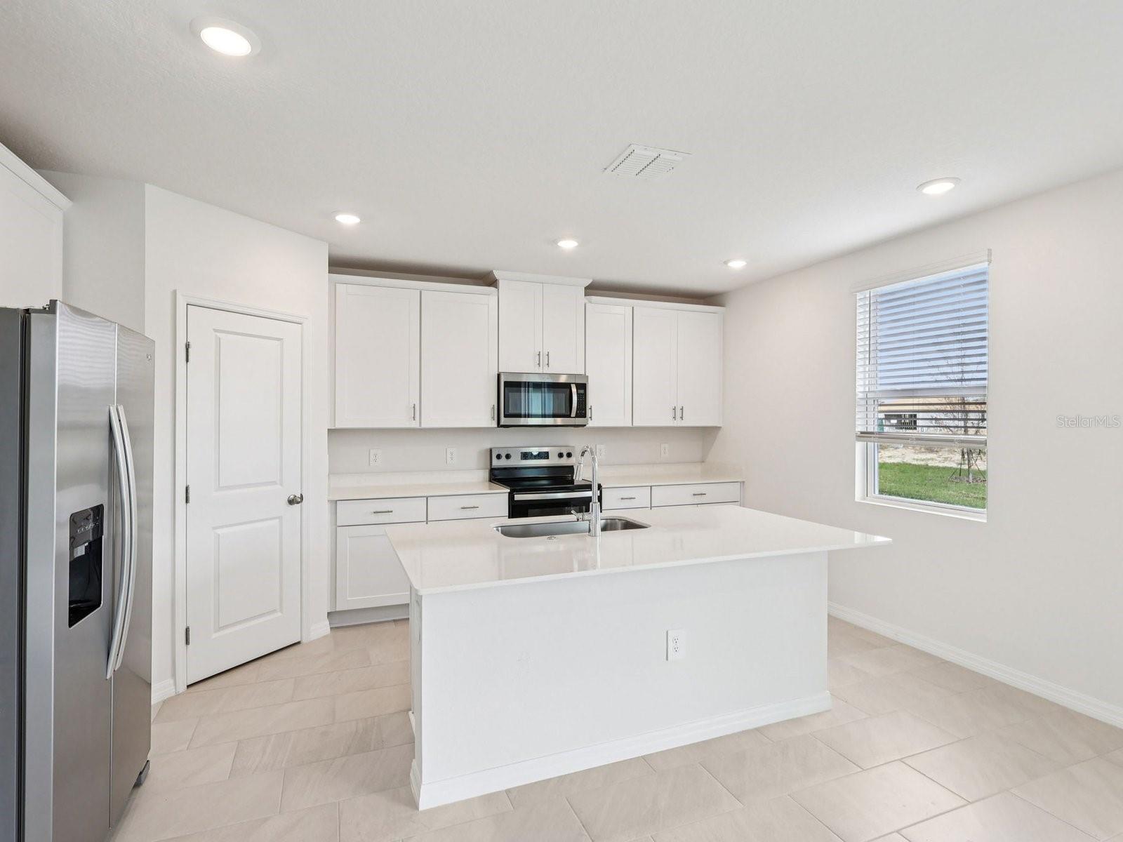 THE RESERVE AT HAMMOCK OAKS - Residential