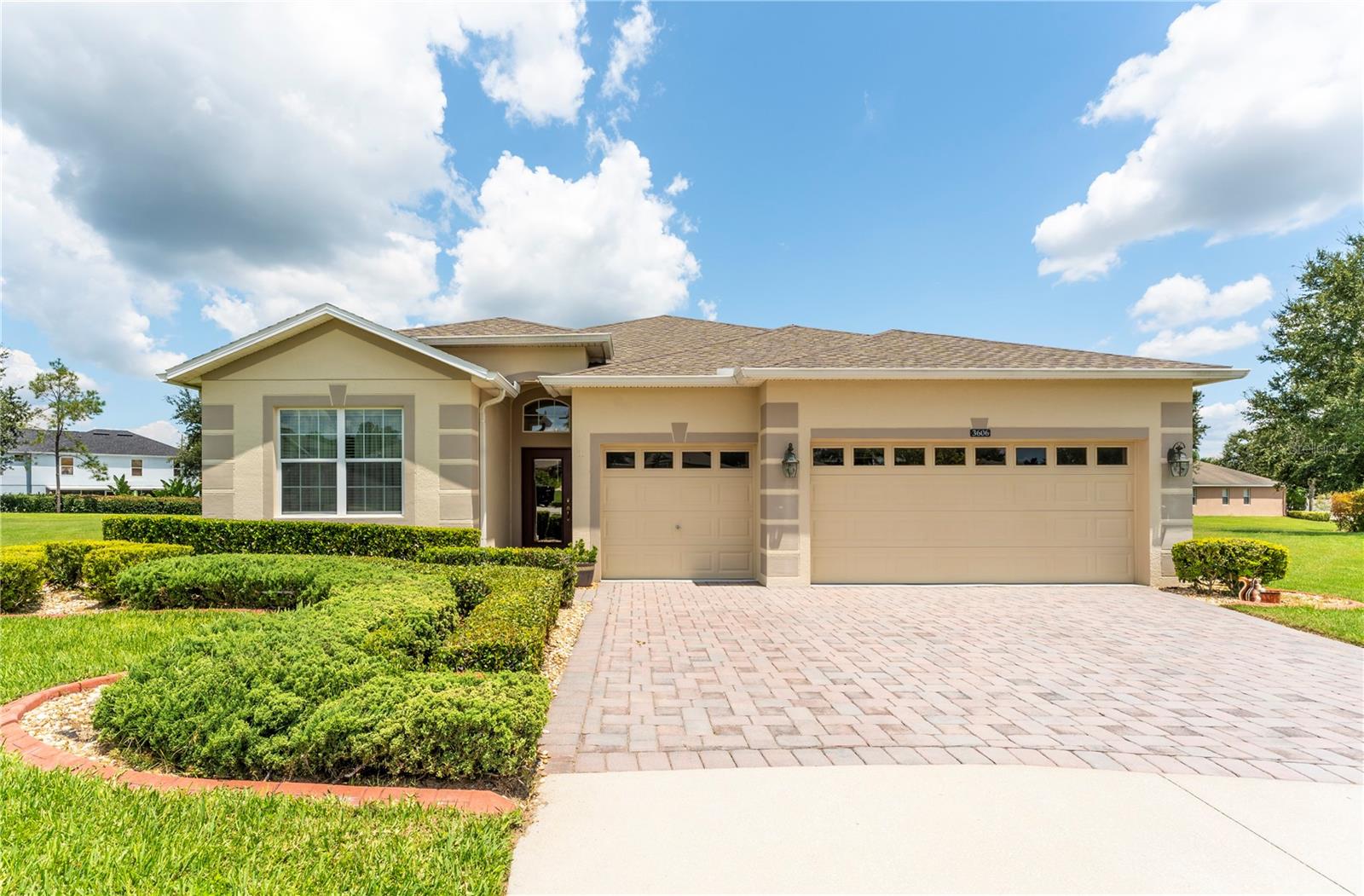 HERITAGE HILLS - Residential