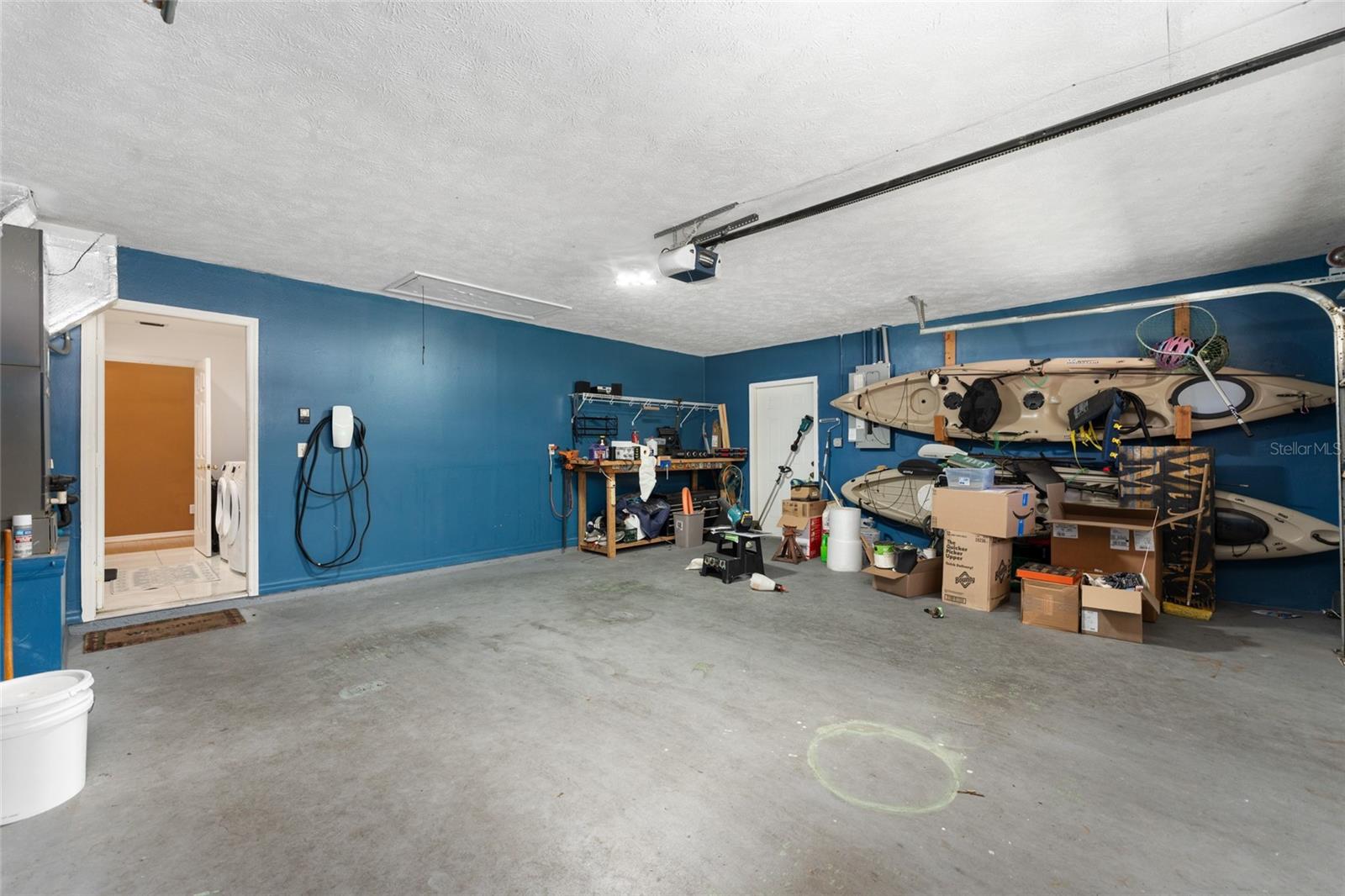 KINGS COURT - Residential