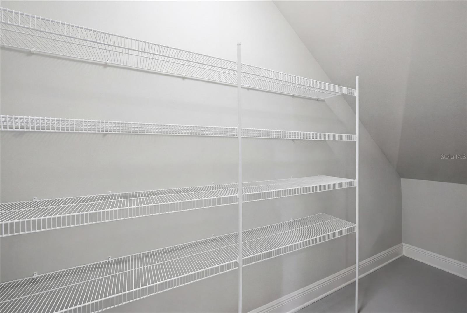 LAKESHORE PRESERVE - Residential