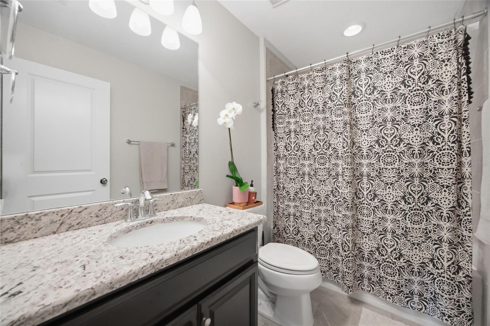 LAKESHORE PRESERVE - Residential