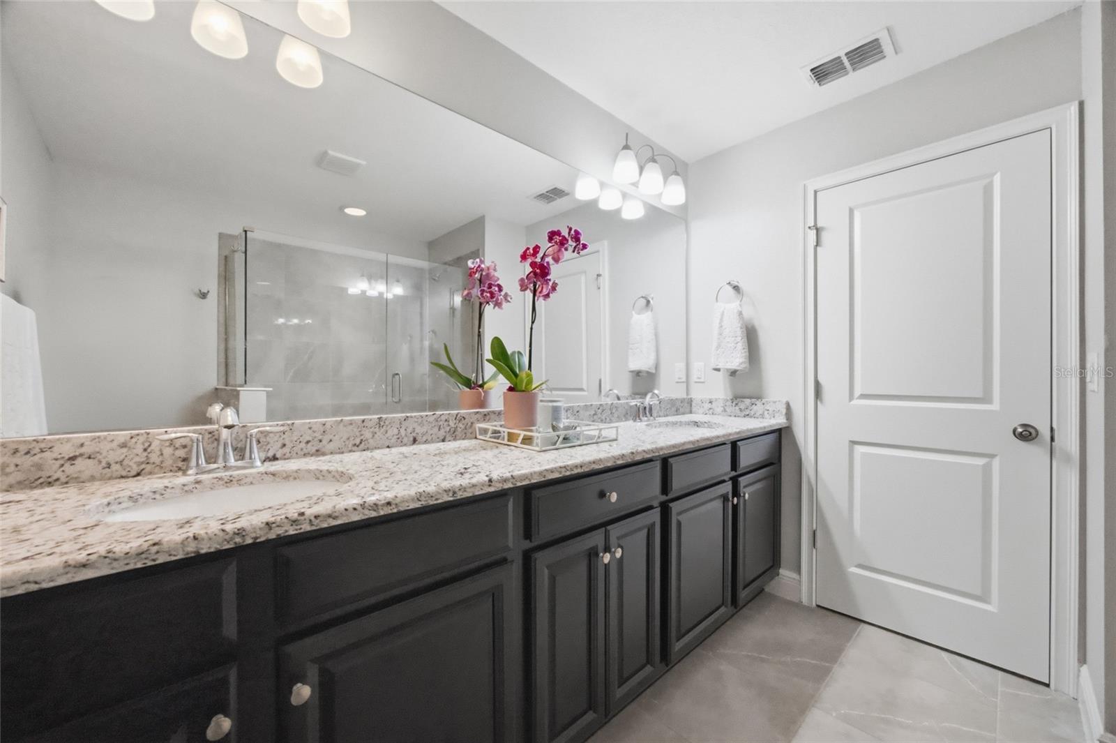 LAKESHORE PRESERVE - Residential