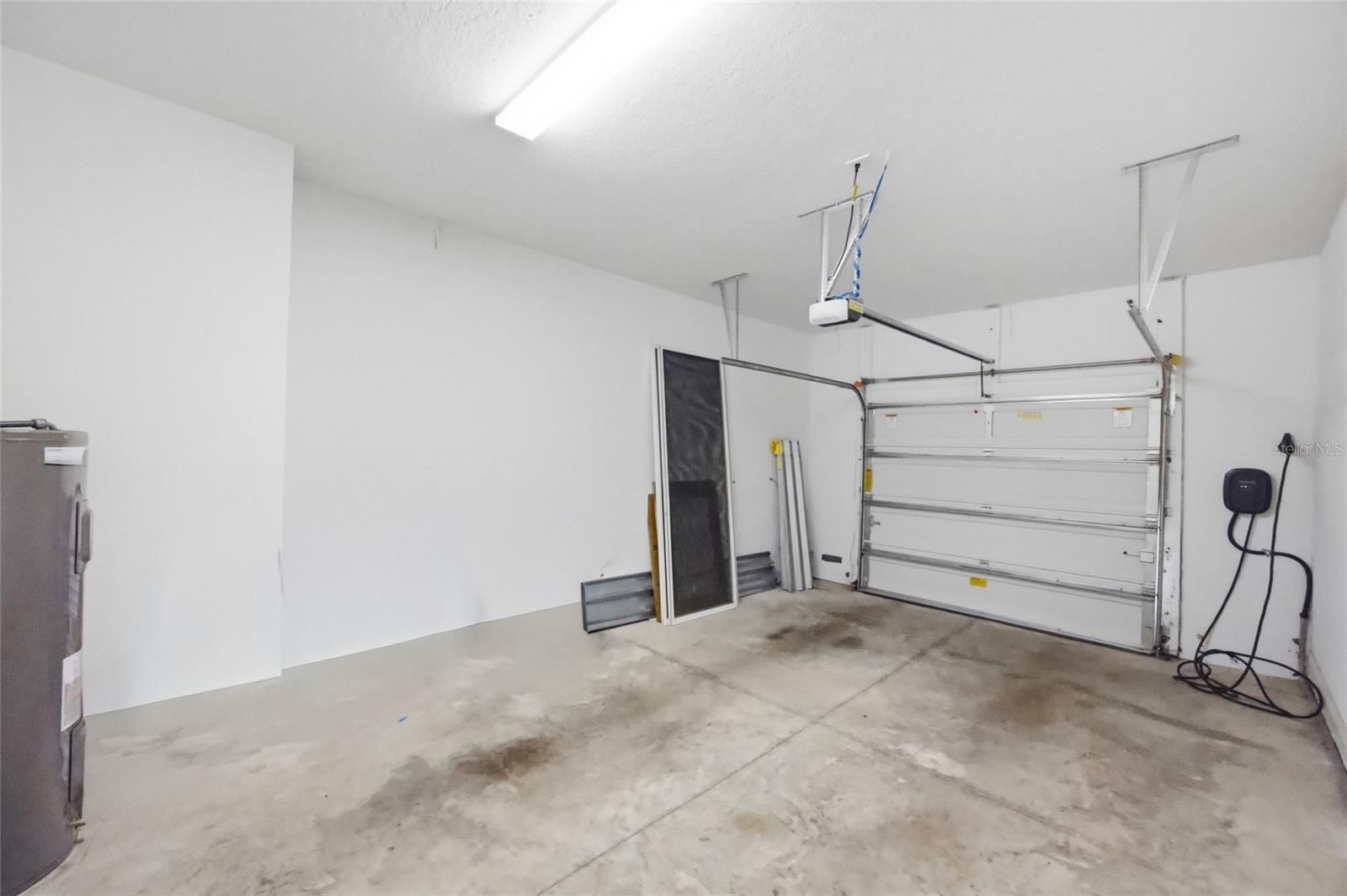 LAKESHORE PRESERVE - Residential