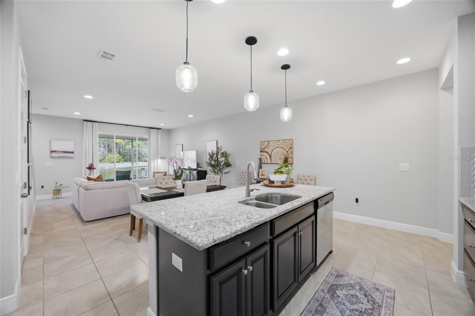 LAKESHORE PRESERVE - Residential