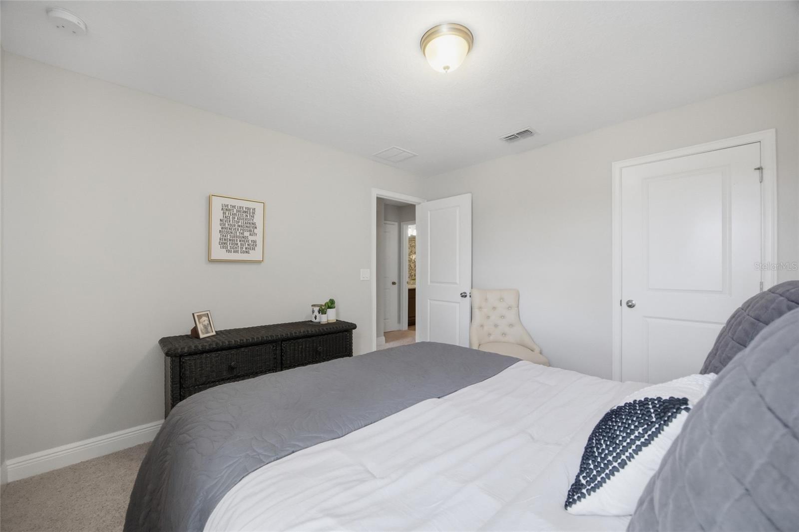 LAKESHORE PRESERVE - Residential