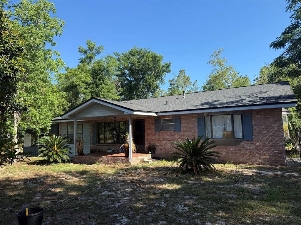 Photo of 22155 County Road 136, Live Oak, FL 32060 (MLS # O6407664)