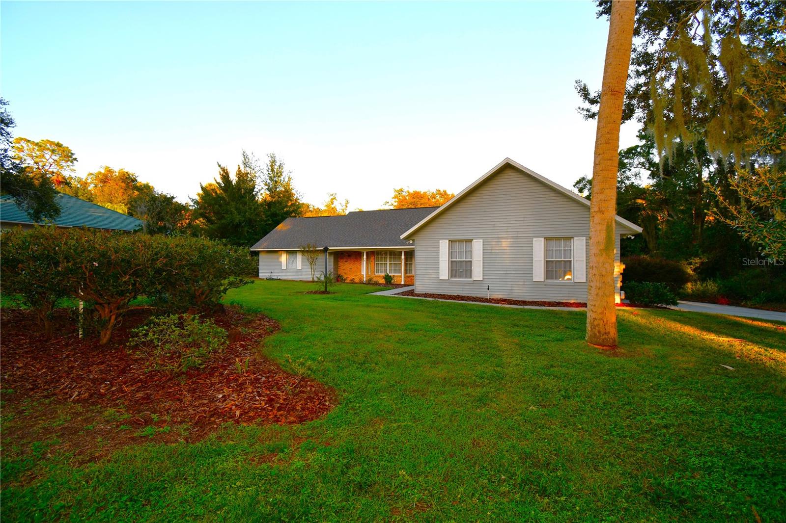 611 OLD EUSTIS ROAD