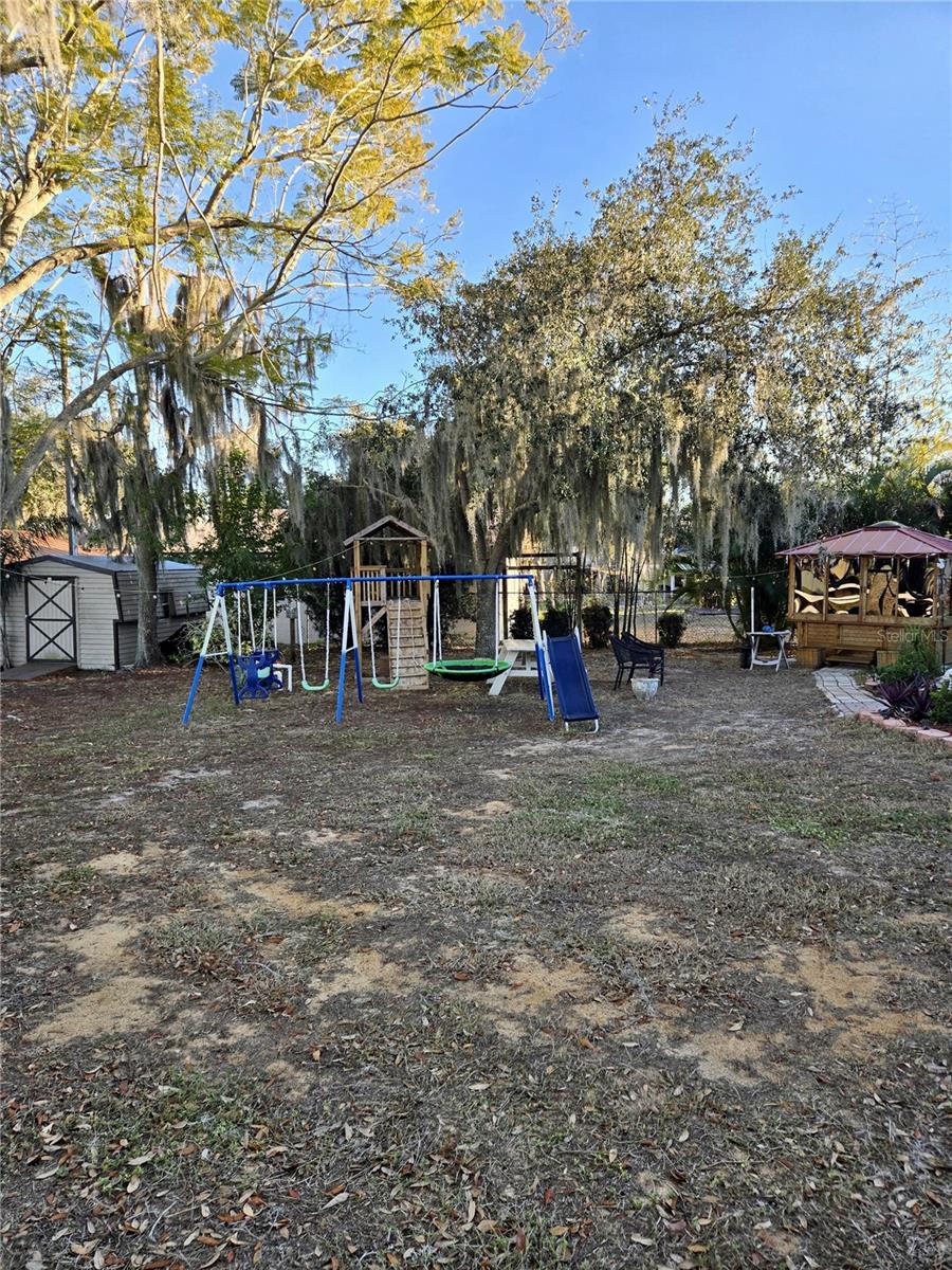 LAKE BLUE ESTATES SUB - Residential