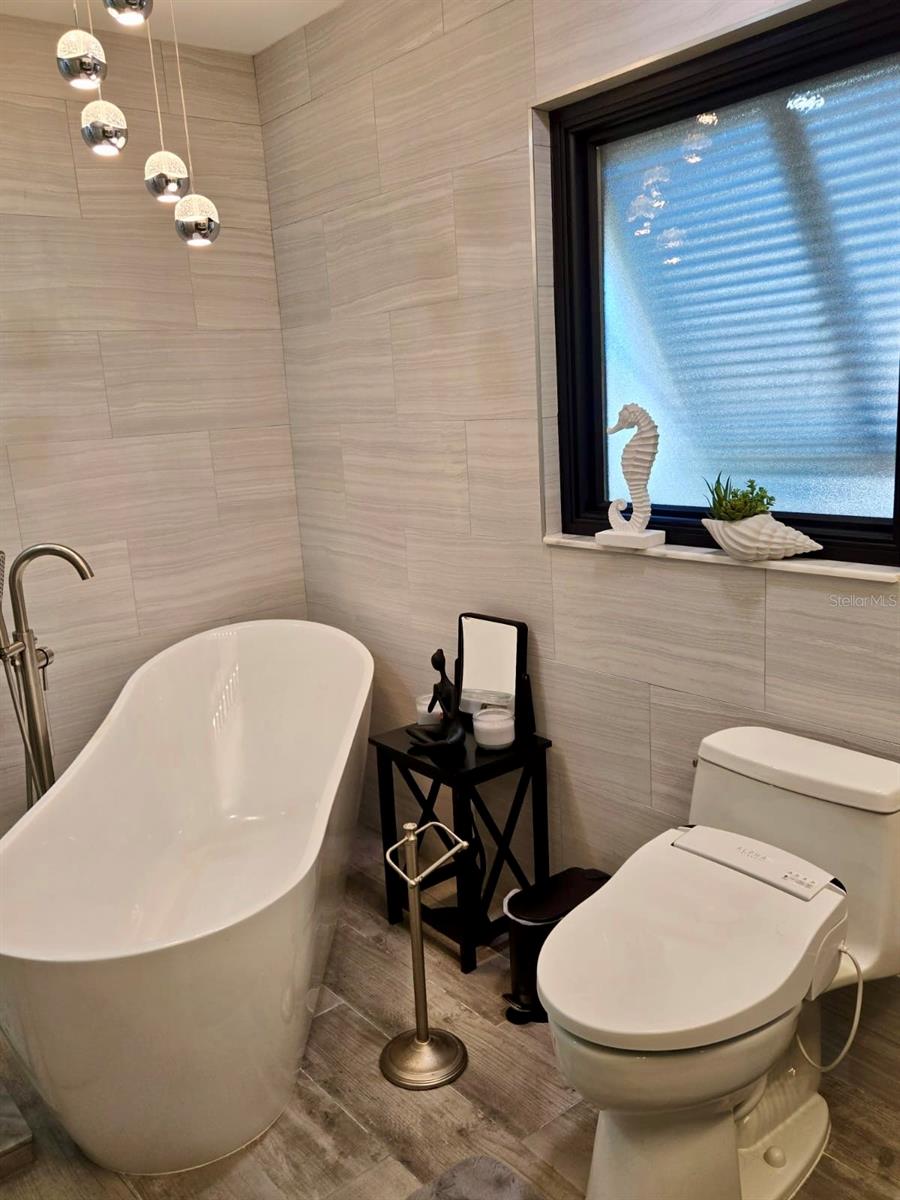 LAKE BLUE ESTATES SUB - Residential