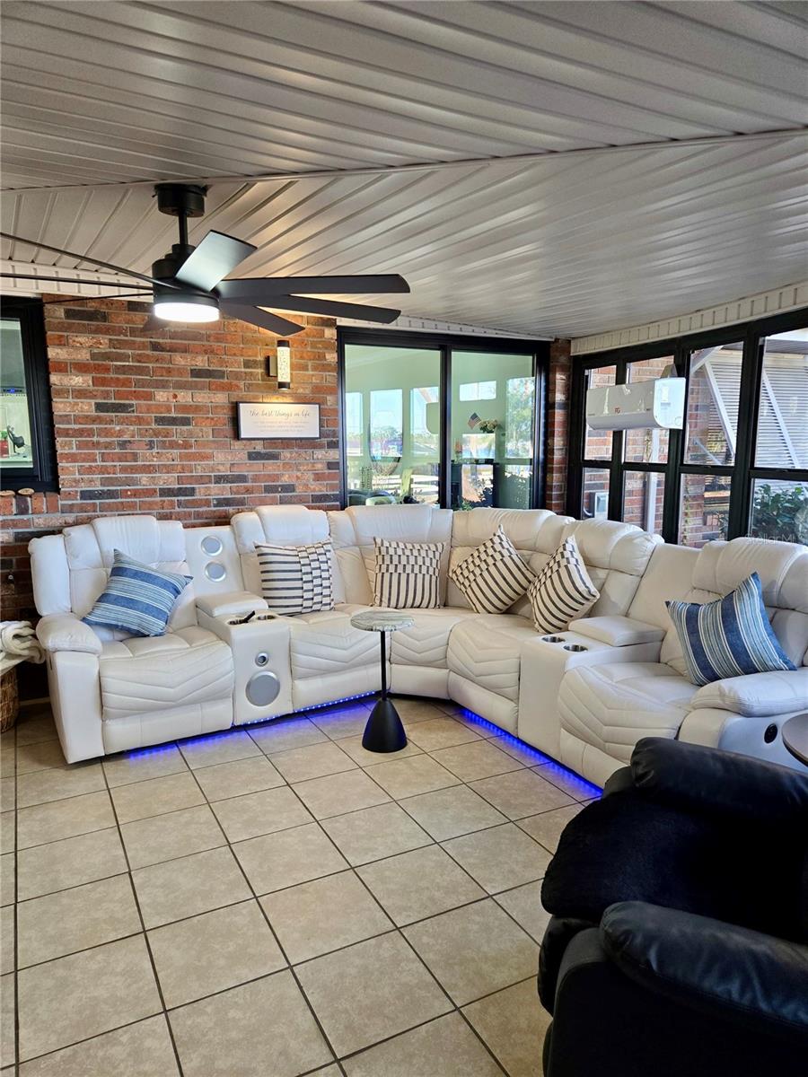 LAKE BLUE ESTATES SUB - Residential