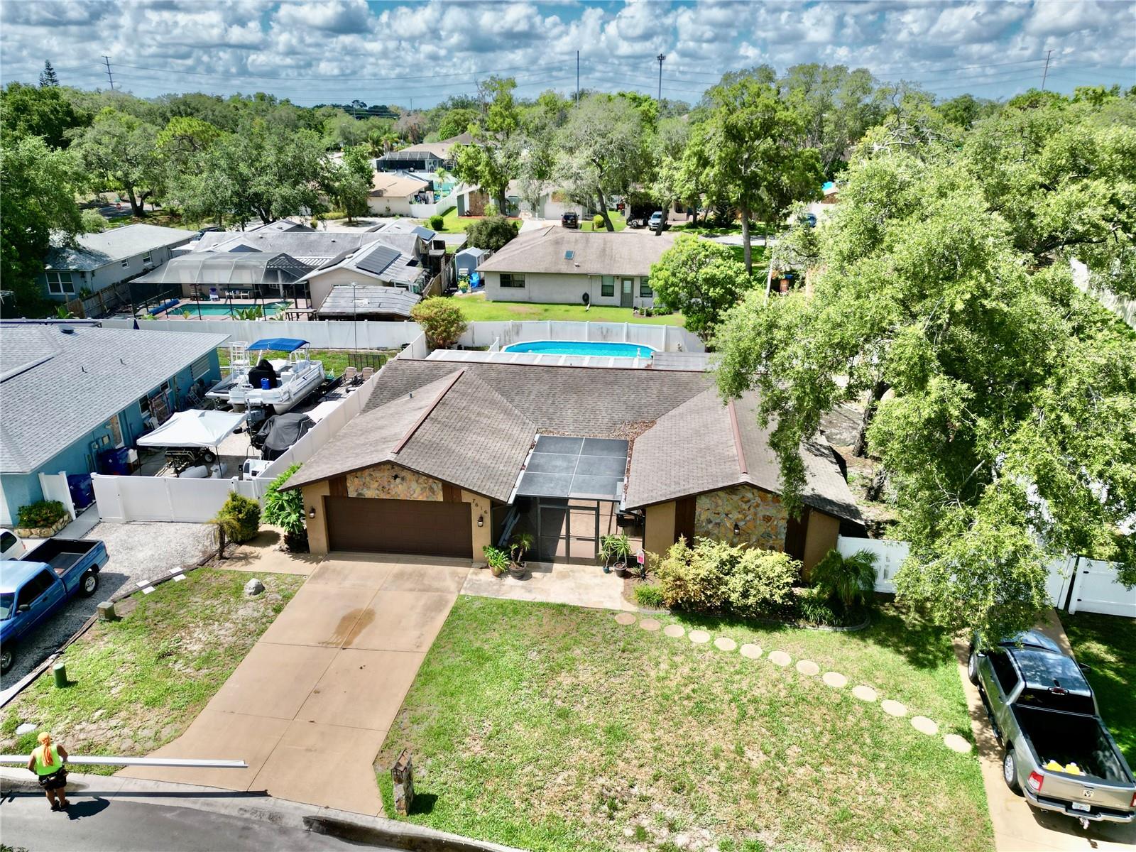 7616 LAUREL OAK COURT