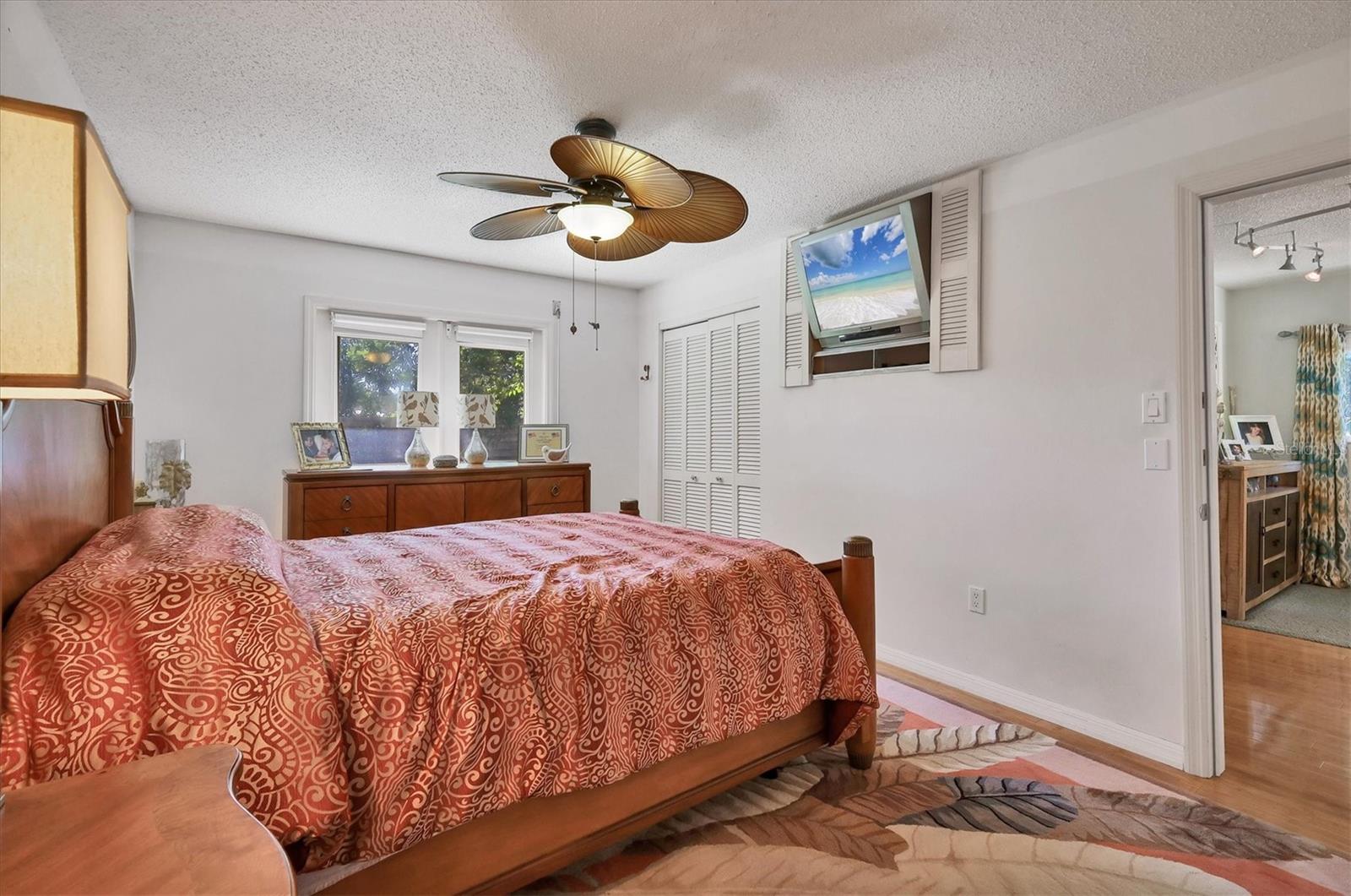 AVONDALE - Residential