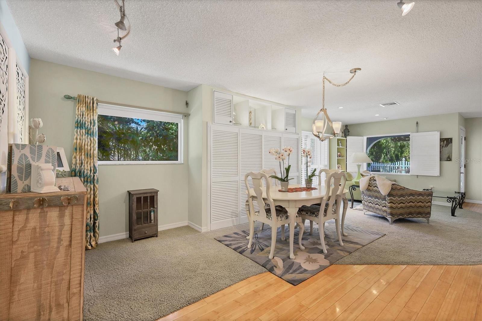 AVONDALE - Residential