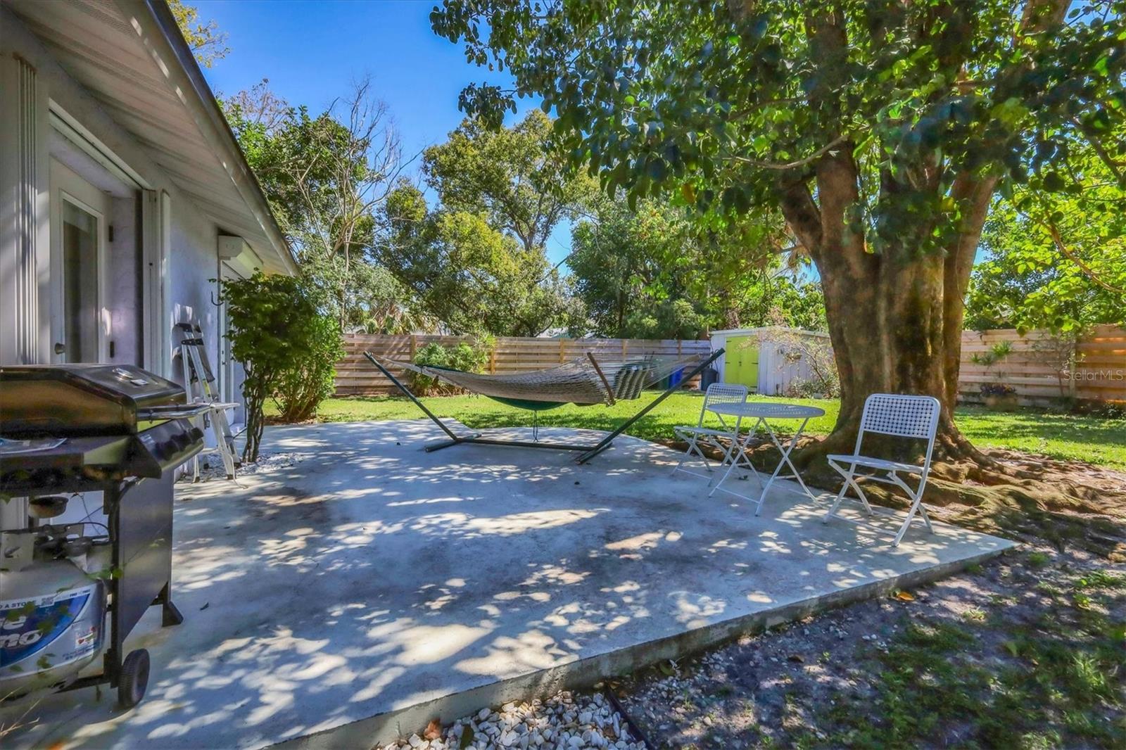 AVONDALE - Residential