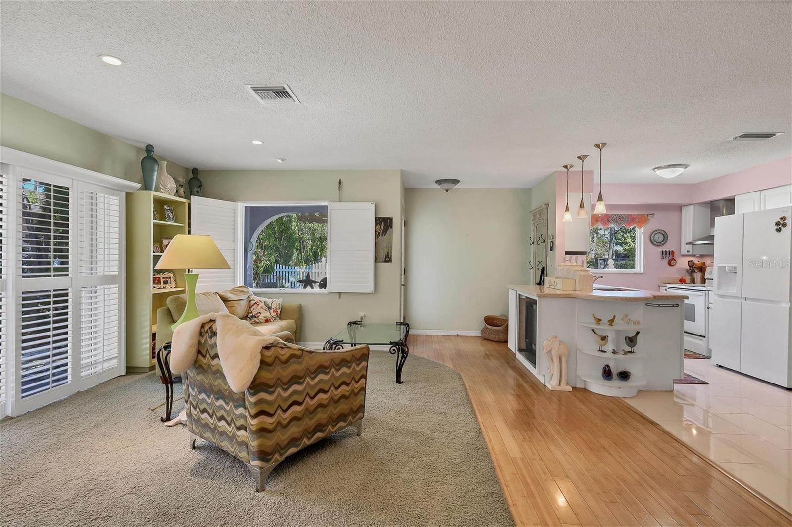 AVONDALE - Residential