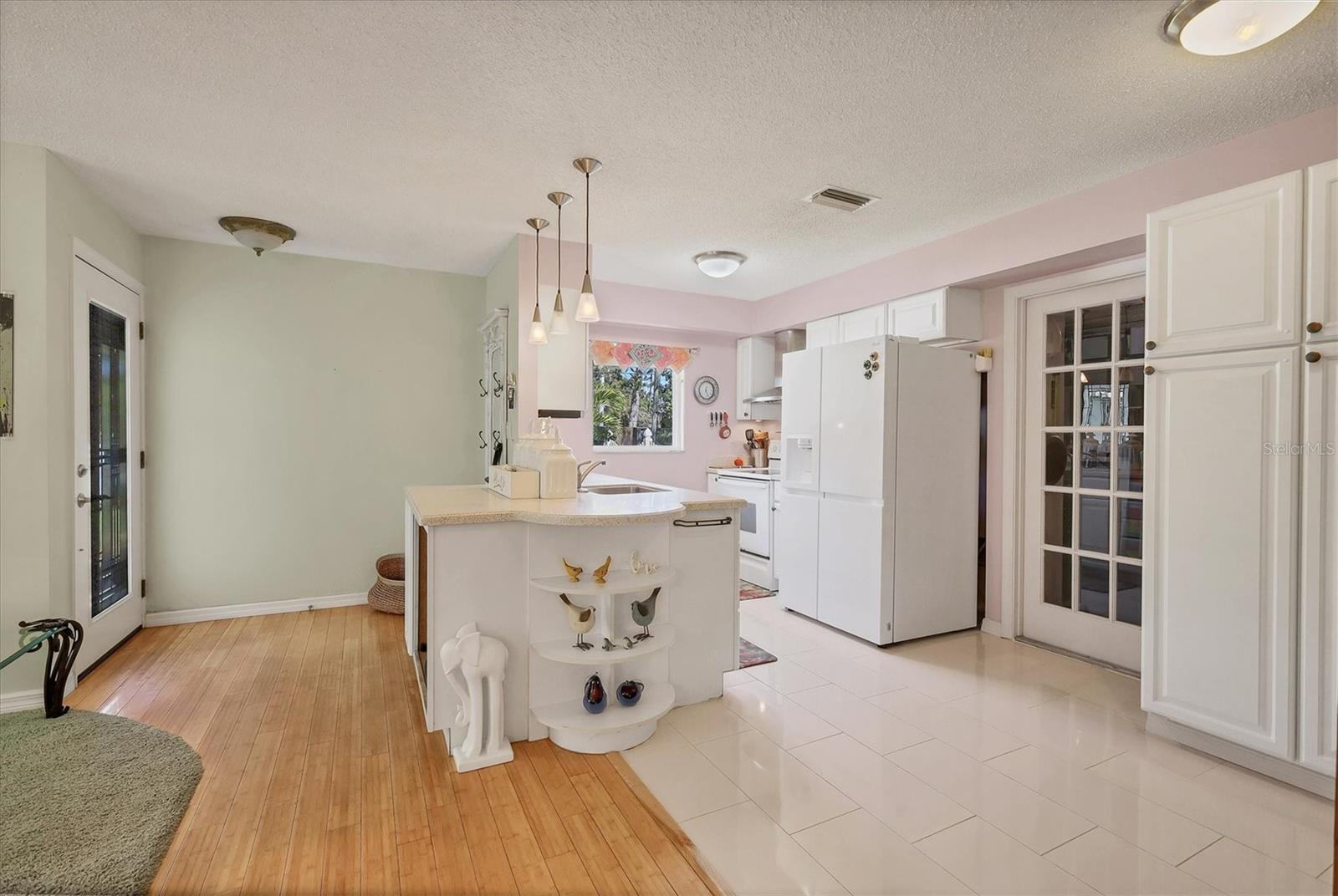 AVONDALE - Residential