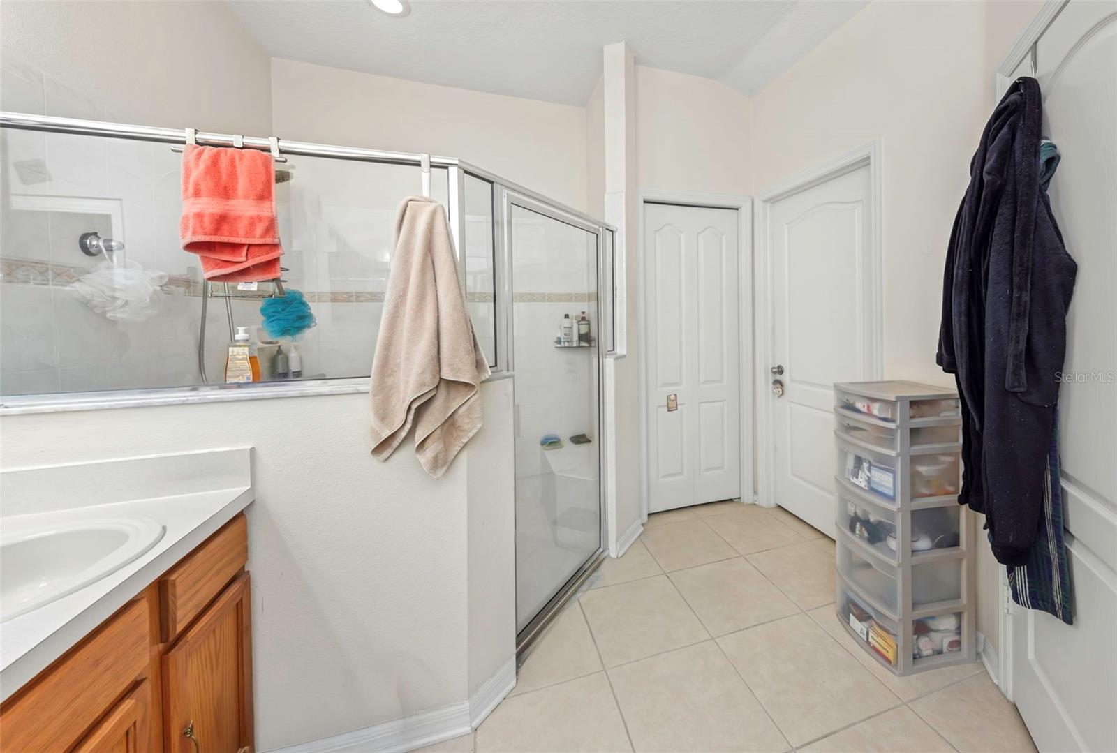 OAKSTEAD PARCEL 6 UNIT 1 AND PARCEL 7 PB 41 PG 099 - Residential