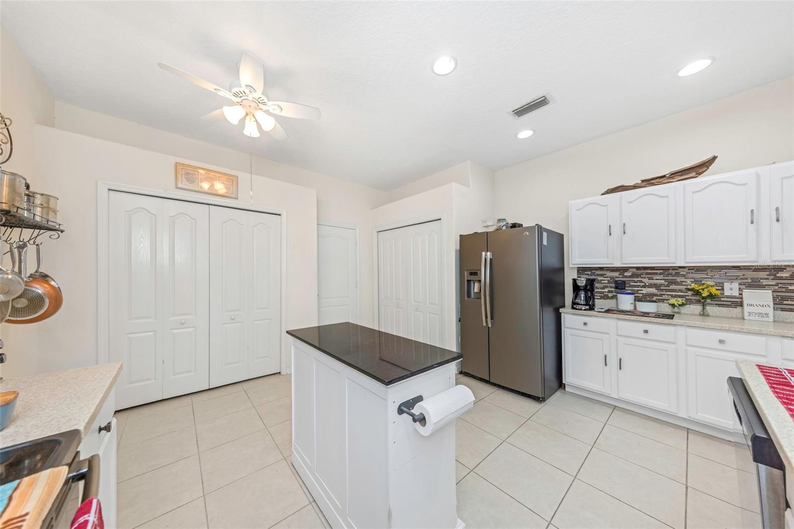 OAKSTEAD PARCEL 6 UNIT 1 AND PARCEL 7 PB 41 PG 099 - Residential