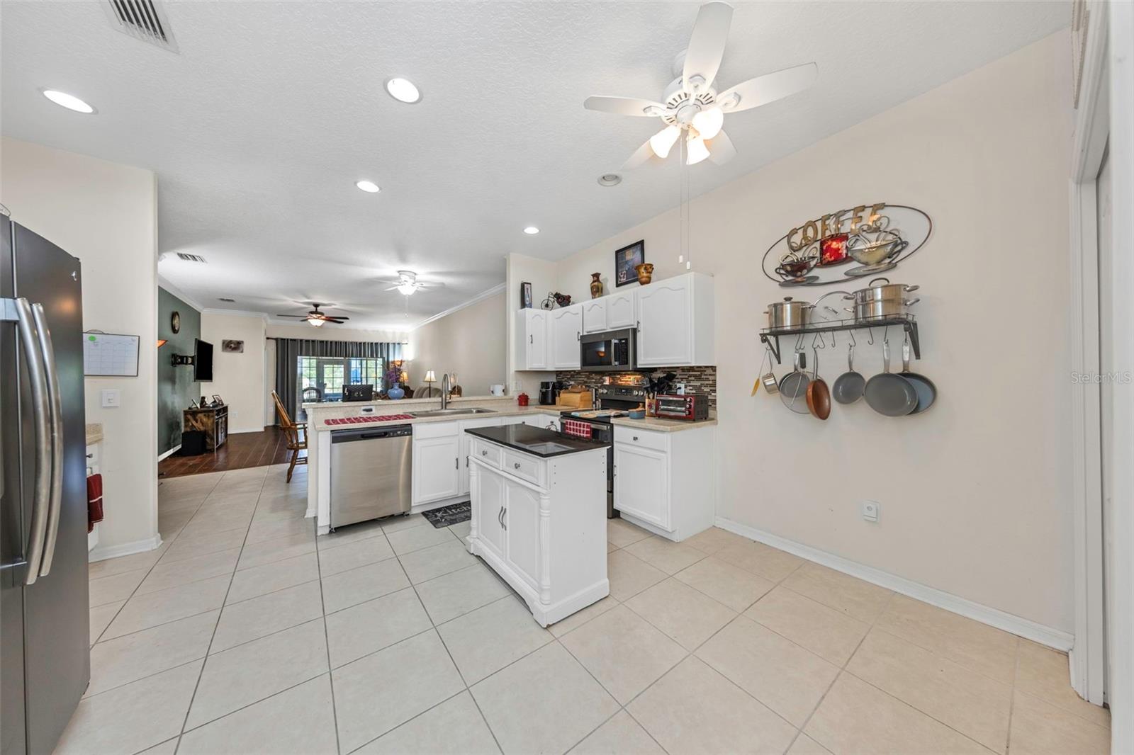 OAKSTEAD PARCEL 6 UNIT 1 AND PARCEL 7 PB 41 PG 099 - Residential