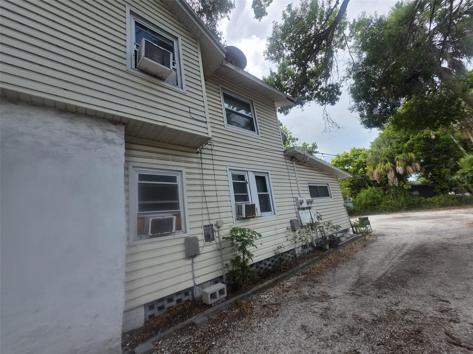 602 W 26TH STREET