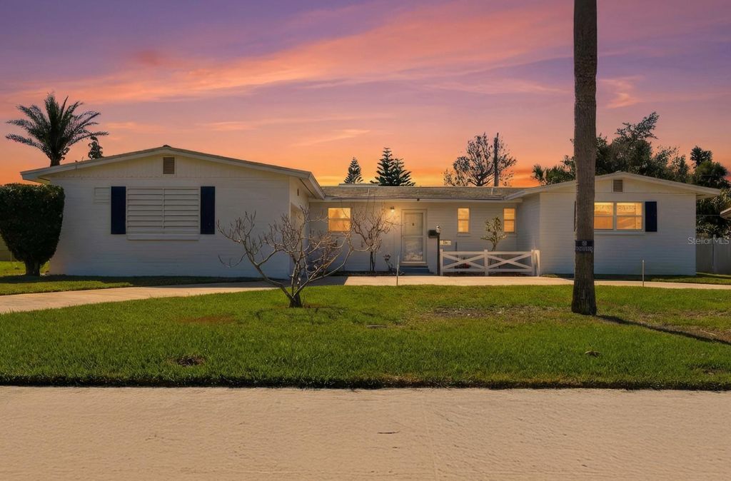 Photo of 46 Marvin Road, Ormond Beach, FL 32176 (MLS # FC316521)