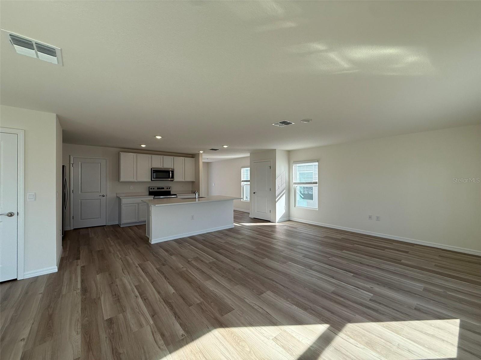 OCALA CROSSINGS SOUTH - Residential Lease