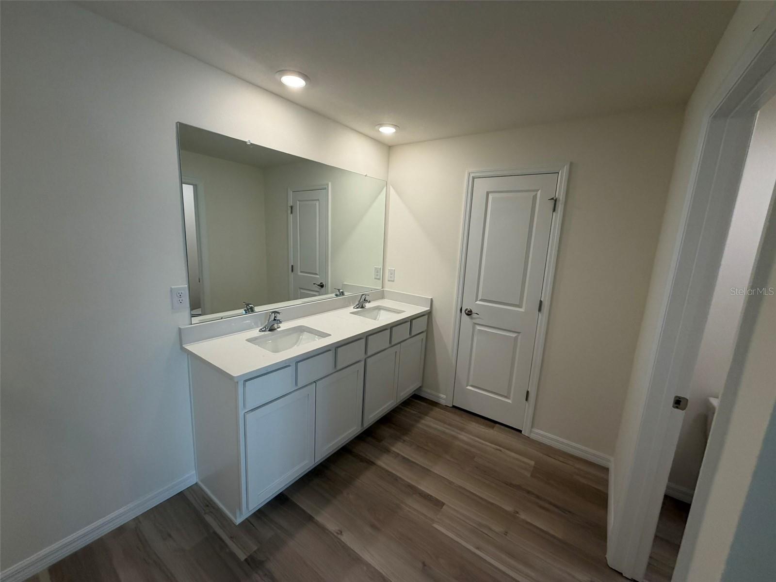 OCALA CROSSINGS SOUTH - Residential Lease