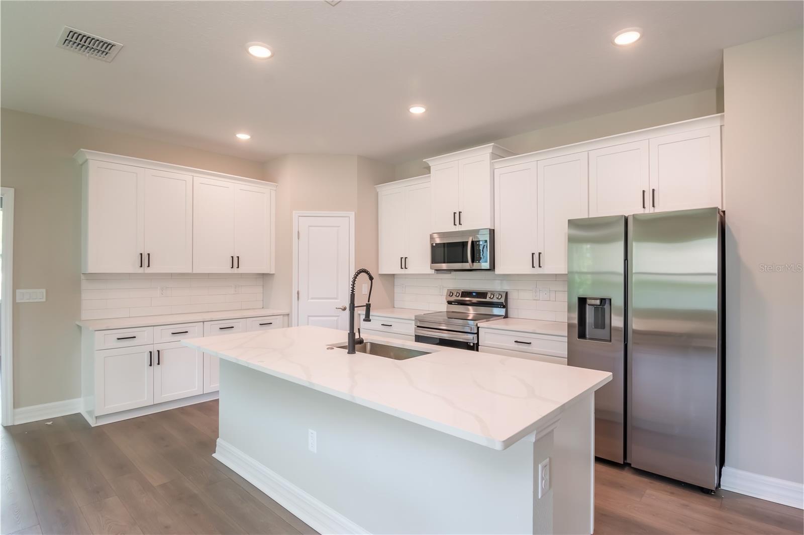 CITRUS SPGS UNIT 01 - Residential