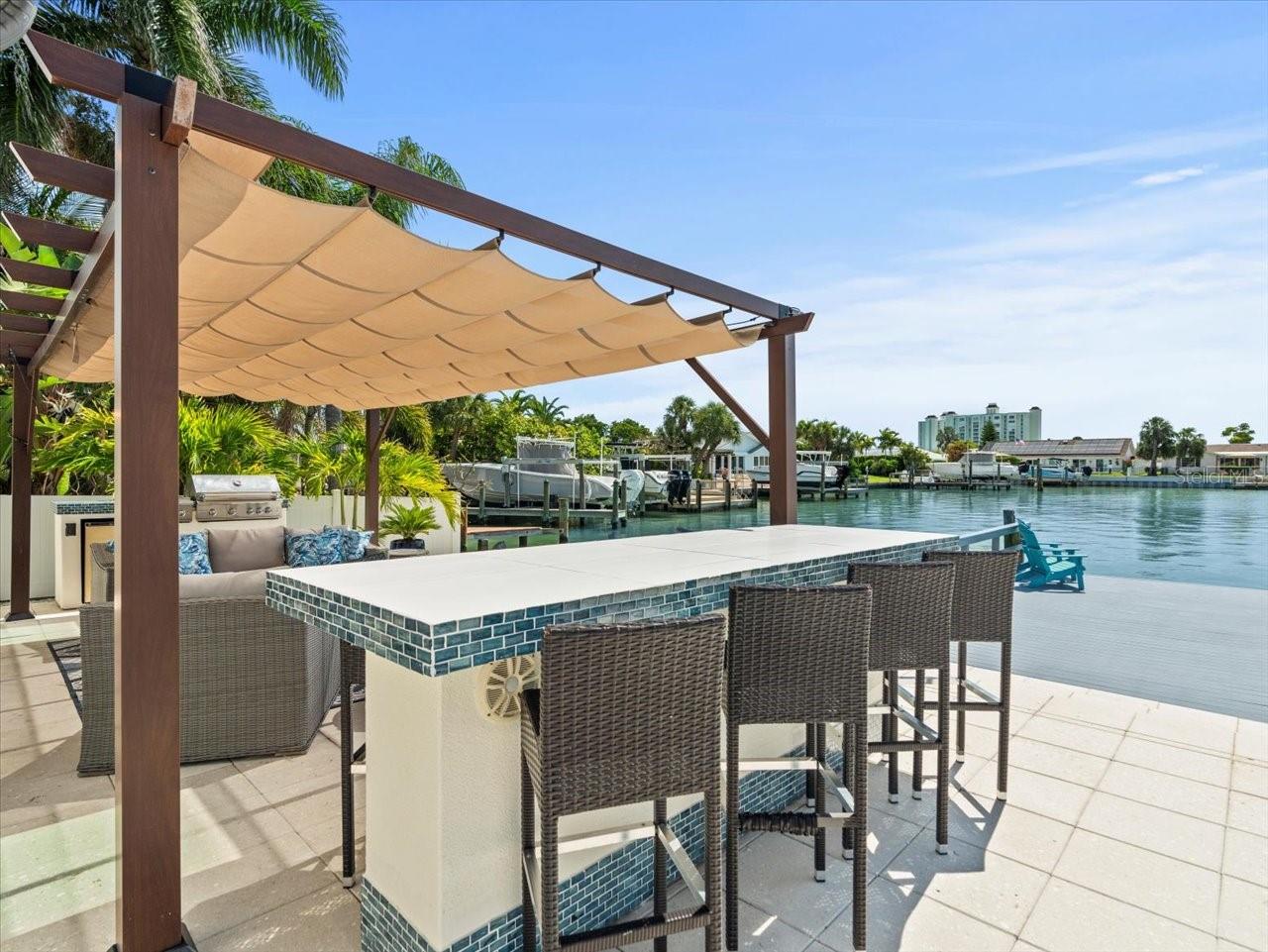 THREE PALMS POINT - Residential