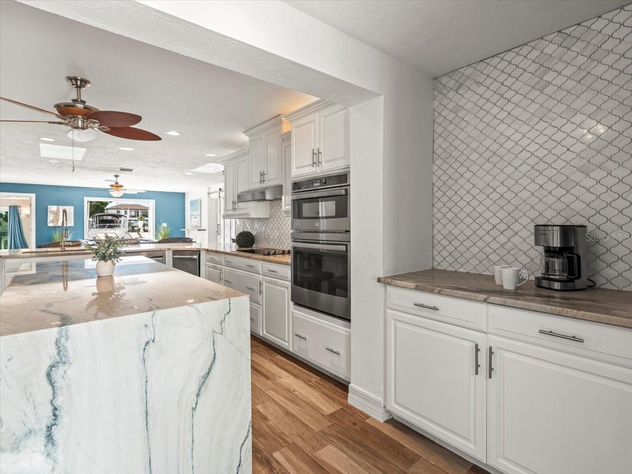 THREE PALMS POINT - Residential