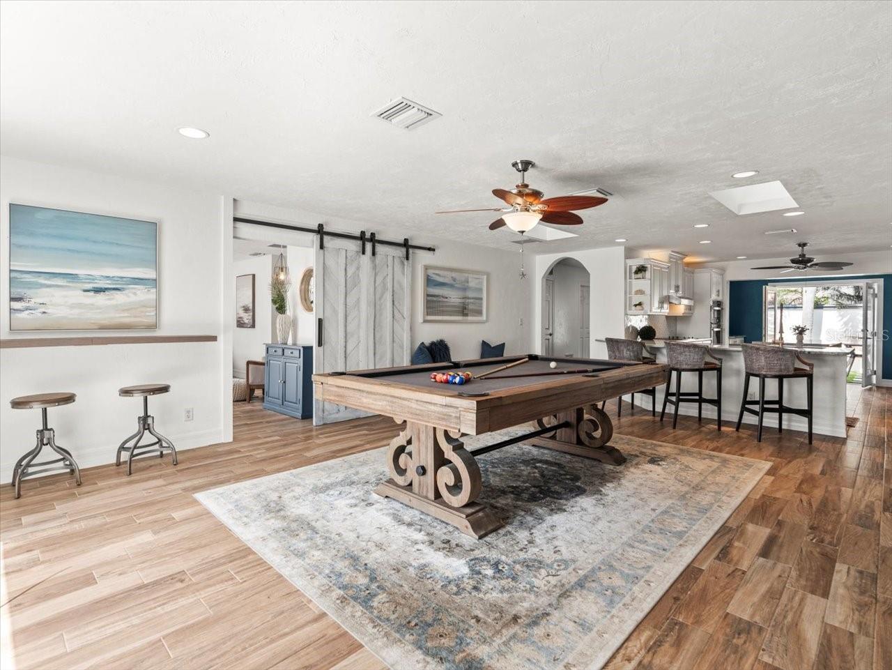 THREE PALMS POINT - Residential