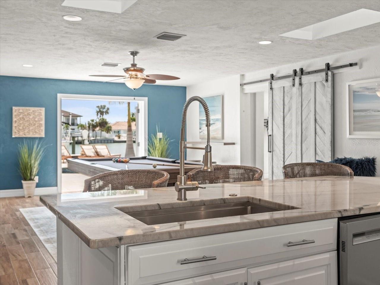 THREE PALMS POINT - Residential