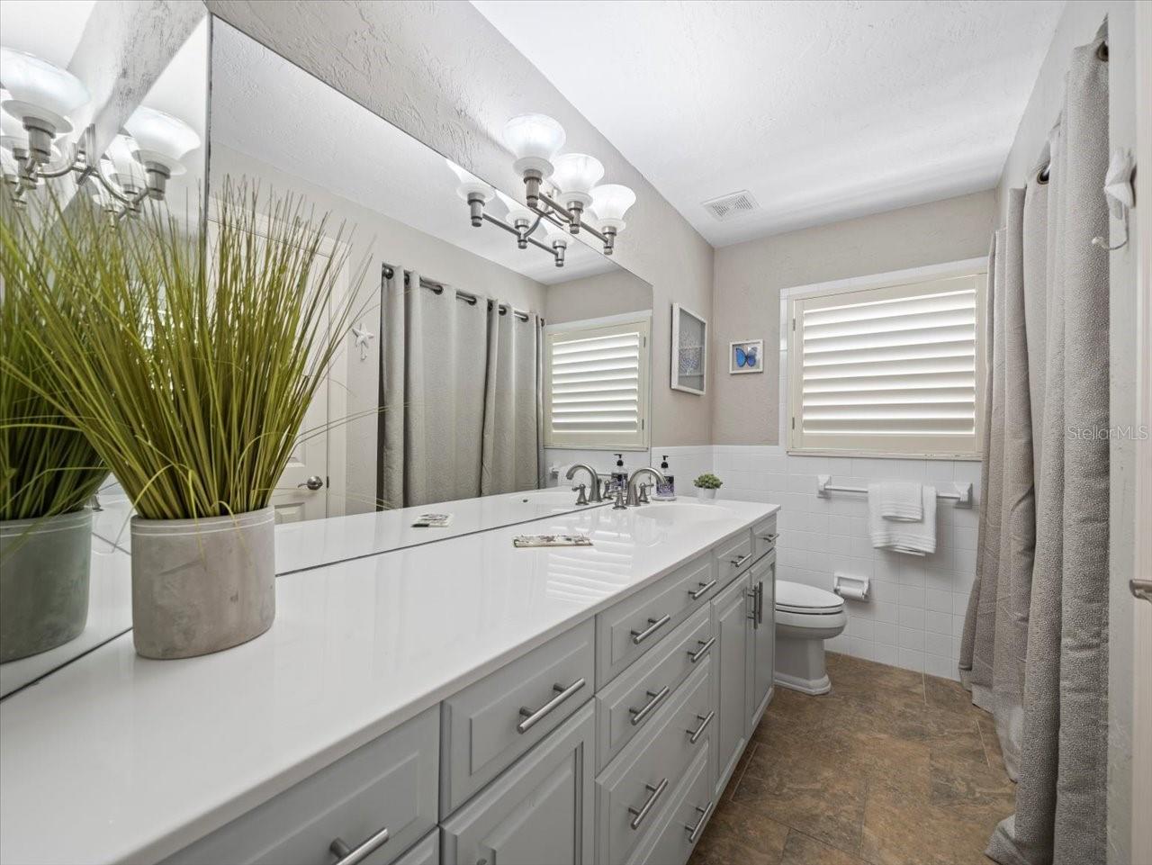 THREE PALMS POINT - Residential