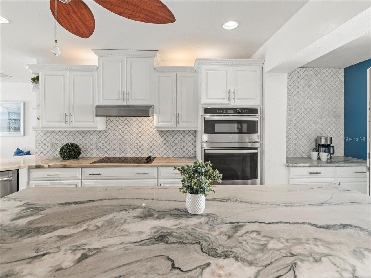 THREE PALMS POINT - Residential