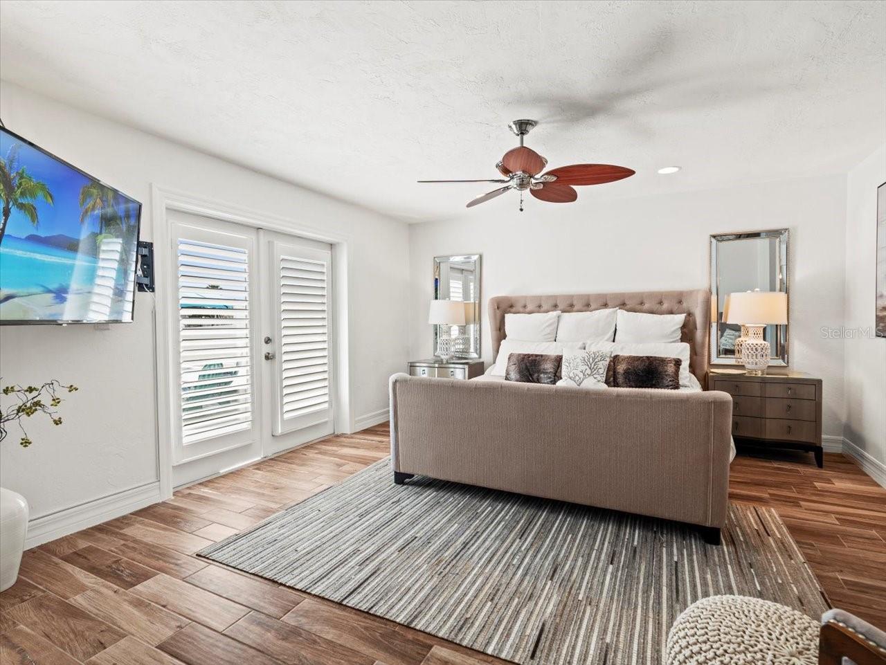 THREE PALMS POINT - Residential